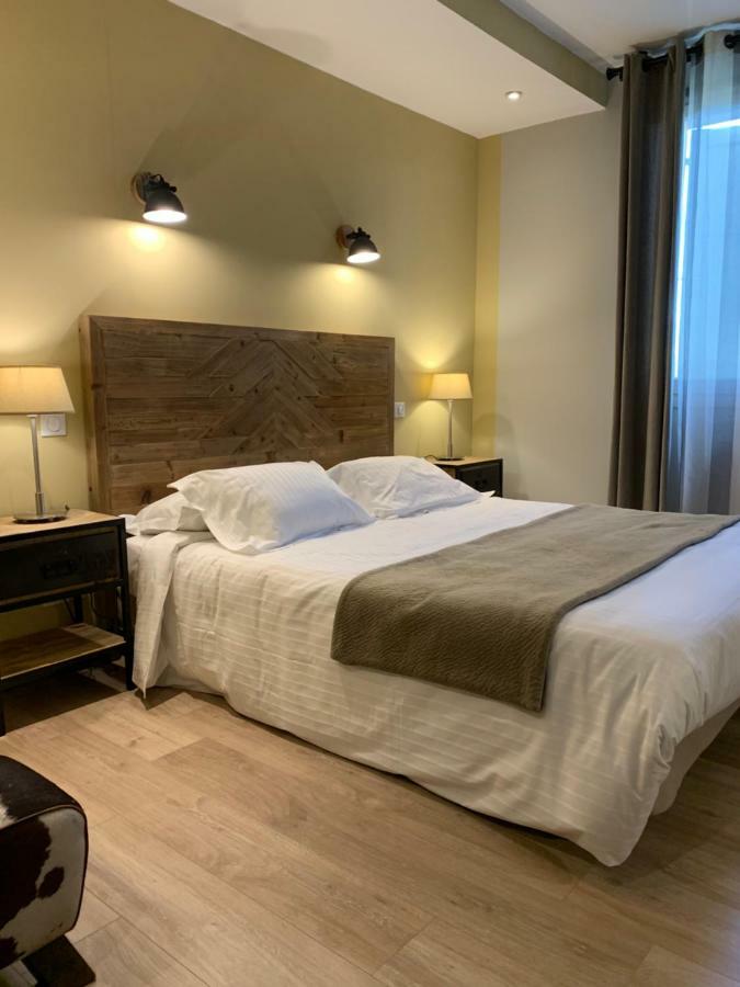 Hotel Berneron Vallon-Pont-dʼArc Kültér fotó